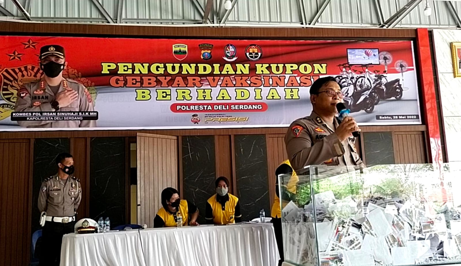 Polresta Deli Serdang Gelar Penarikan Undian Door Prize Gebyar